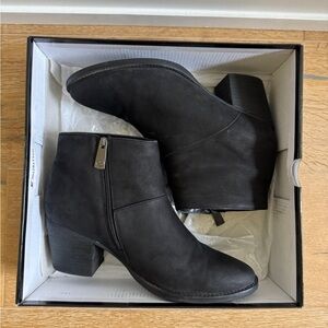 Blondo Waterproof Nelli Black Ankle Booties Size 9